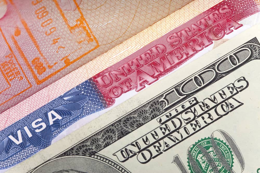 La tasa de solicitud de visa MRV